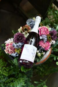 お酒と花