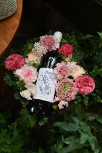 お酒と花
