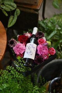お酒と花
