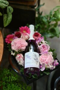お酒と花