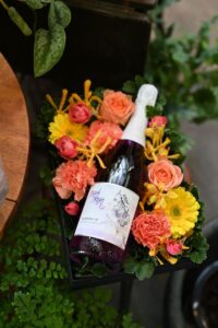 お酒と花