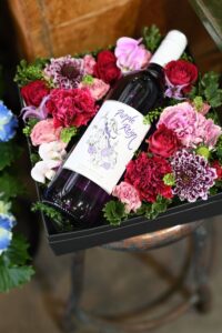 お酒と花