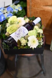 お酒と花